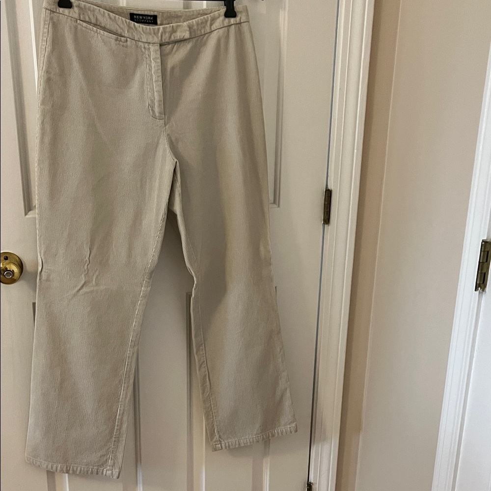 New York & Company Beige Casual corduroy pants. Size 6